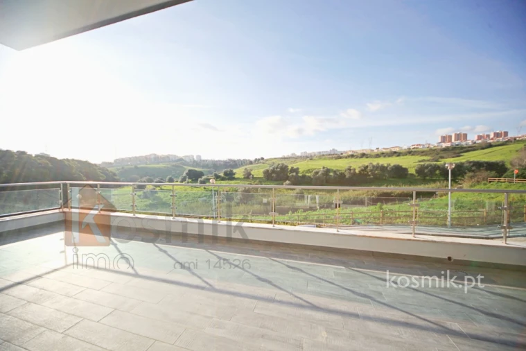 Loja para Arrendamento em Póvoa de Santo Adrião e Olival Basto Foto 16