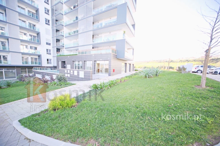 Loja para Arrendamento em Póvoa de Santo Adrião e Olival Basto Foto 29