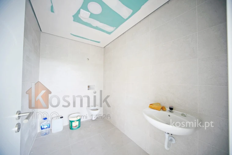 Loja para Arrendamento em Póvoa de Santo Adrião e Olival Basto Foto 54