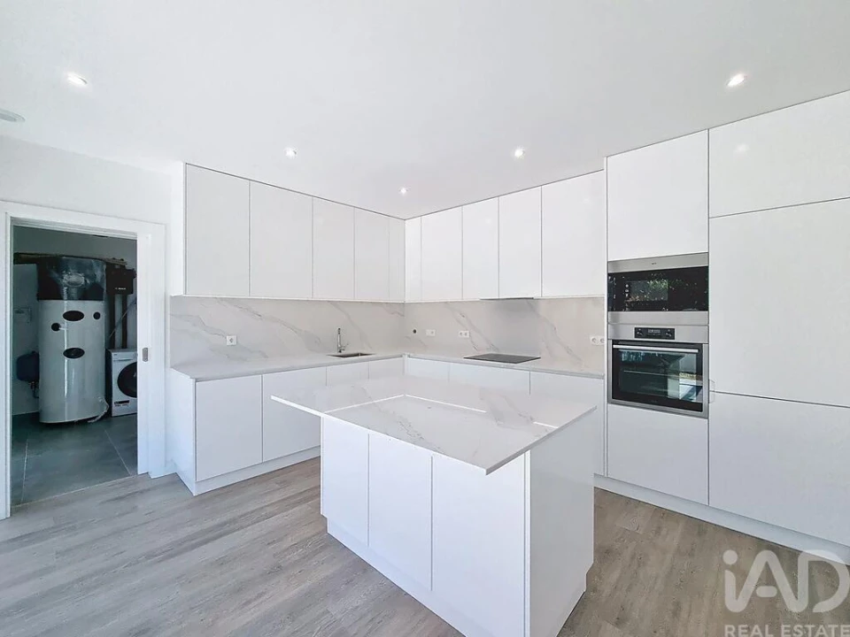 Moradia T4 para Venda em Silveira Foto 25