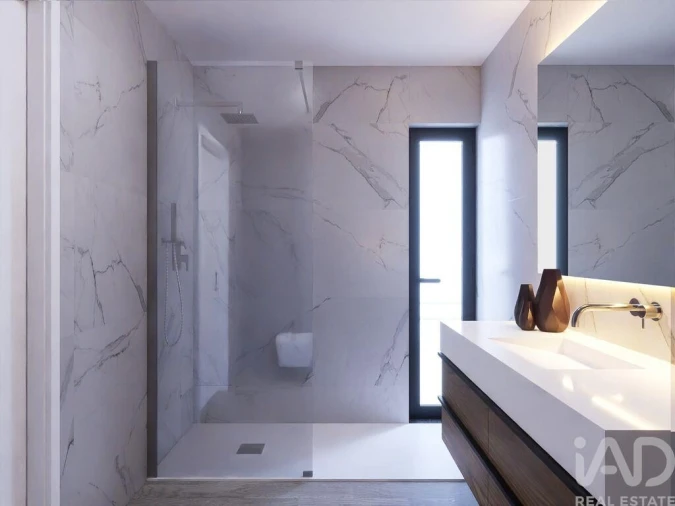 Moradia T4 para Venda em Silveira Foto 16