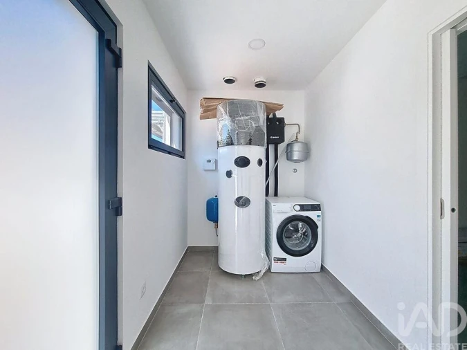 Moradia T4 para Venda em Silveira Foto 26