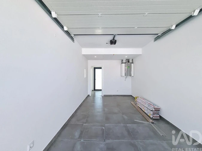 Moradia T4 para Venda em Silveira Foto 29