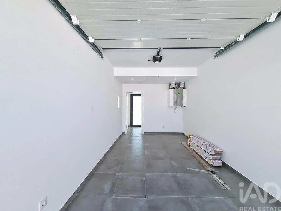 Moradia T4 para Venda em Silveira Foto 29