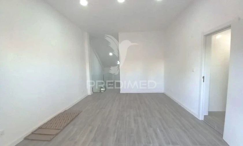 Apartamento T4 para Venda em Costa da Caparica Foto 12