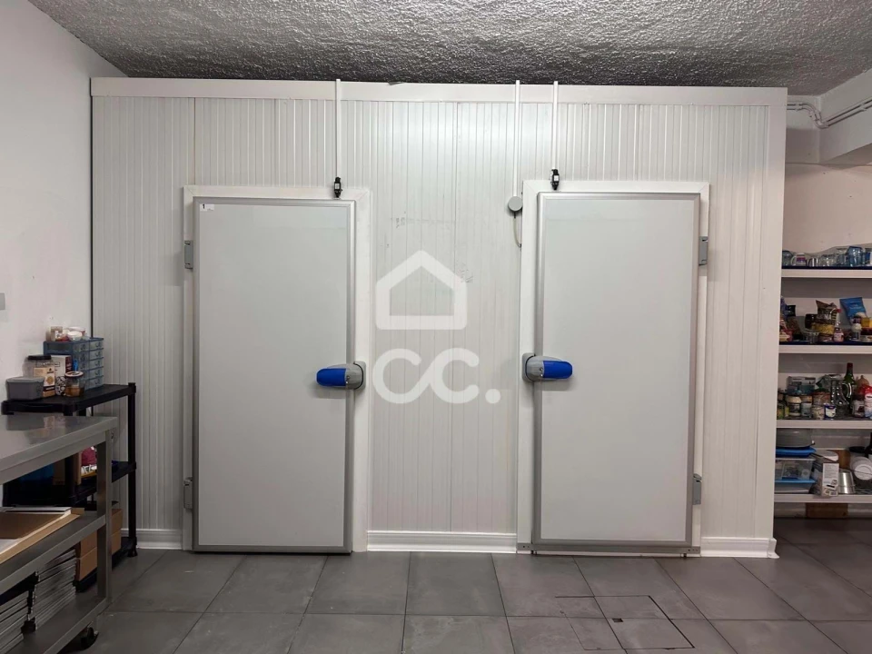 Negócio para Arrendamento em Santa Maria Maior Foto 6