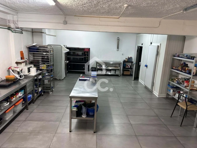 Negócio para Arrendamento em Santa Maria Maior Foto 8