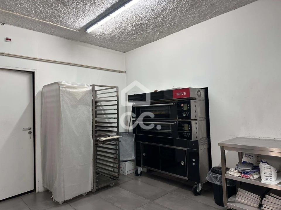 Negócio para Arrendamento em Santa Maria Maior Foto 5