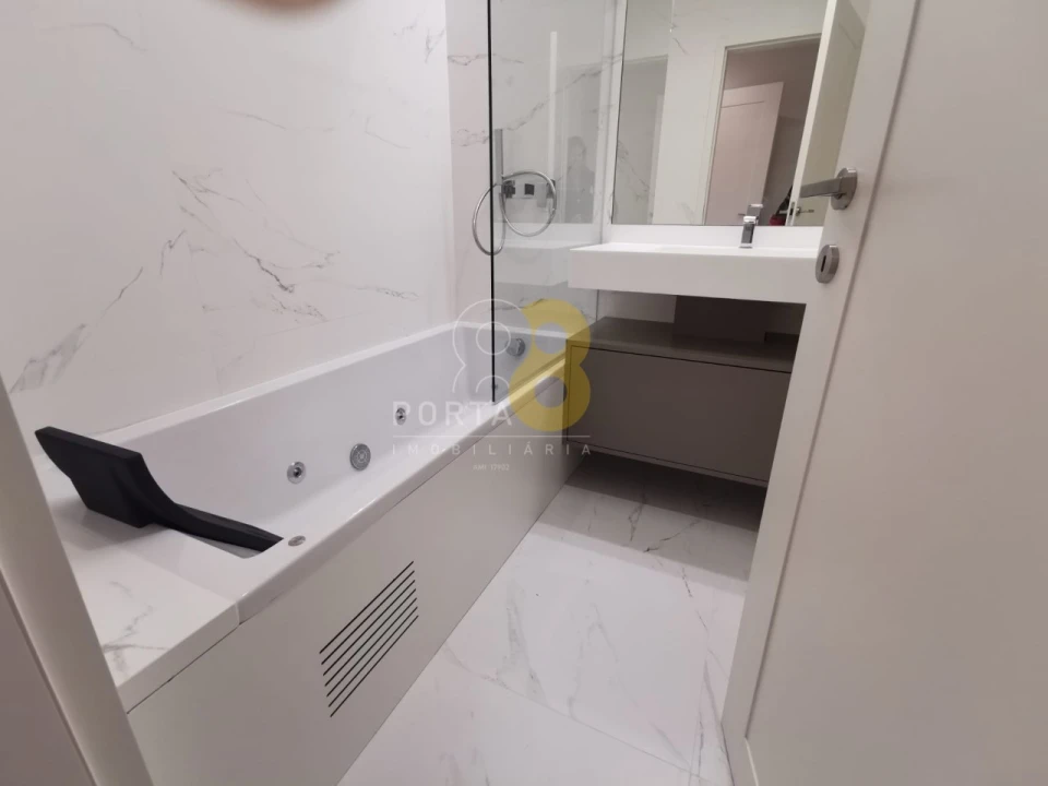 Apartamento T4 para Arrendamento em Matosinhos e Leça da Palmeira Foto 7