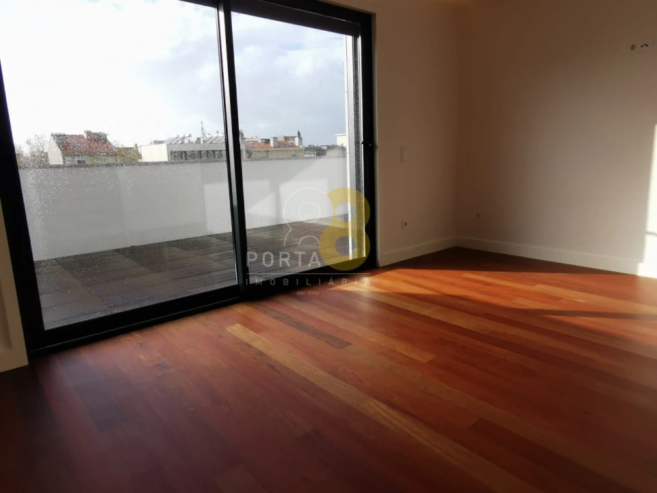 Apartamento T4 para Arrendamento em Matosinhos e Leça da Palmeira Foto 8