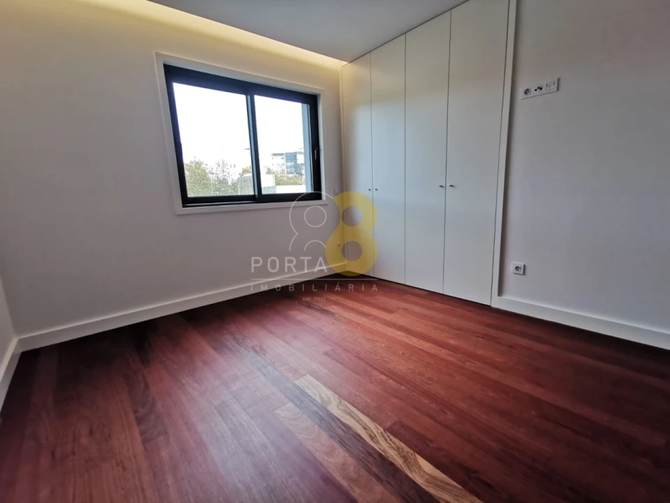 Apartamento T4 para Arrendamento em Matosinhos e Leça da Palmeira Foto 24