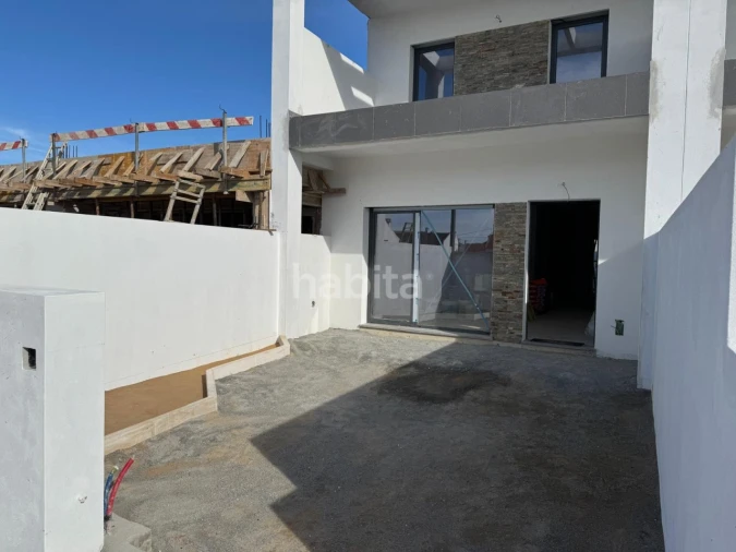 Moradia T2 para Venda em Longueira/Almograve Foto 7