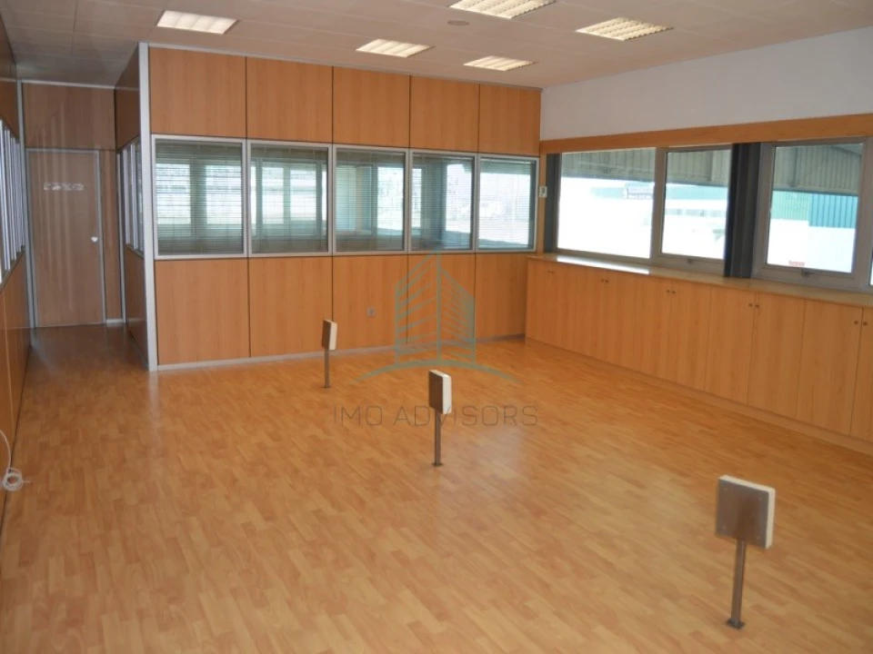 Escritório para Arrendamento em Sanguedo Foto 14