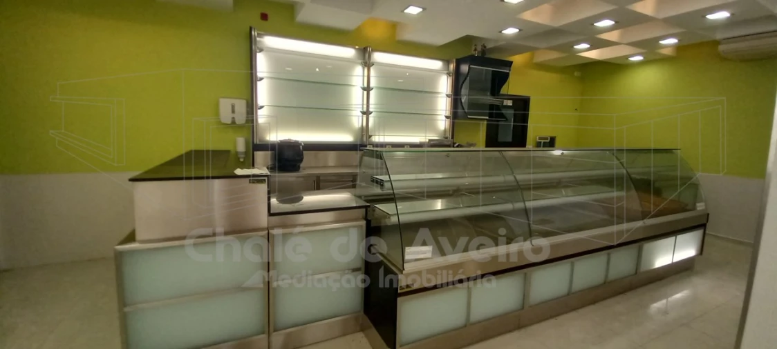 Negócio para Venda em Recardães e Espinhel Foto 2