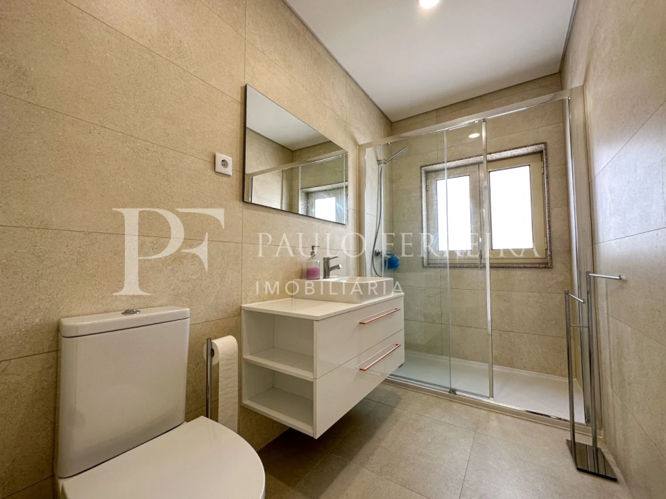 Moradia T4 para Venda em Vale (São Cosme), Telhado e Portela Foto 18