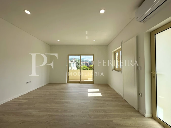 Moradia T4 para Venda em Vale (São Cosme), Telhado e Portela Foto 8