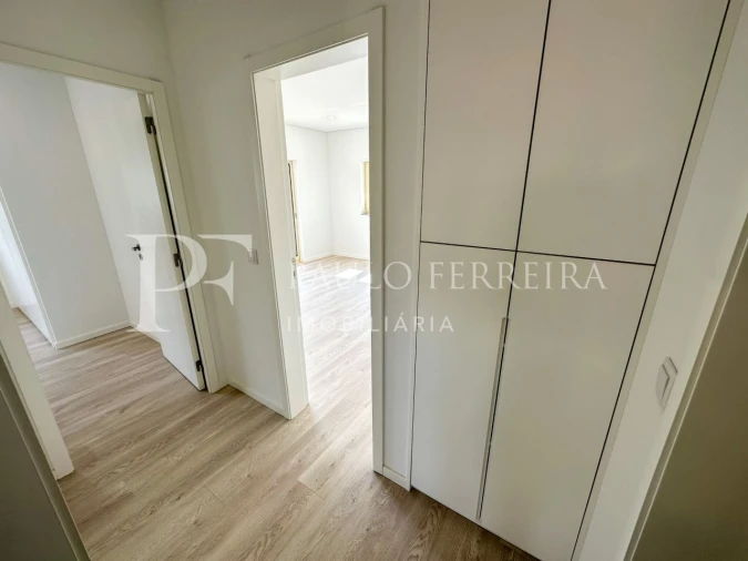 Moradia T4 para Venda em Vale (São Cosme), Telhado e Portela Foto 12