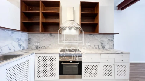 Apartamento T3 para Arrendamento em Alcantara