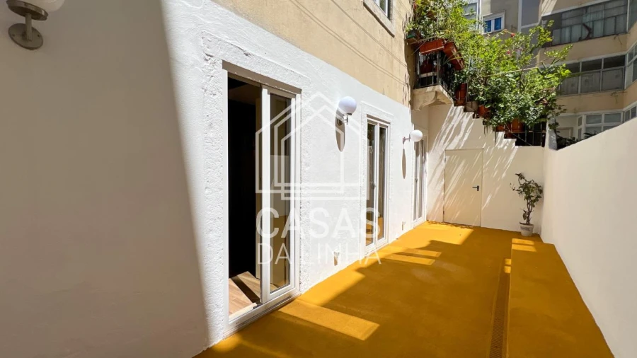 Apartamento T3 para Arrendamento em Alcantara Foto 2