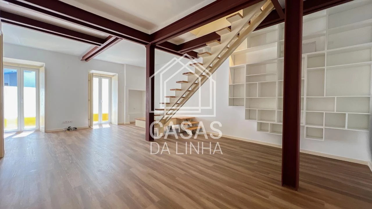 Apartamento T3 para Arrendamento em Alcantara Foto 1