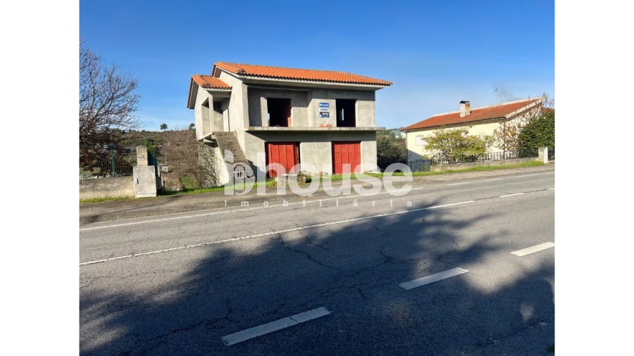 Moradia T3 para Venda em Valpaços e Sanfins