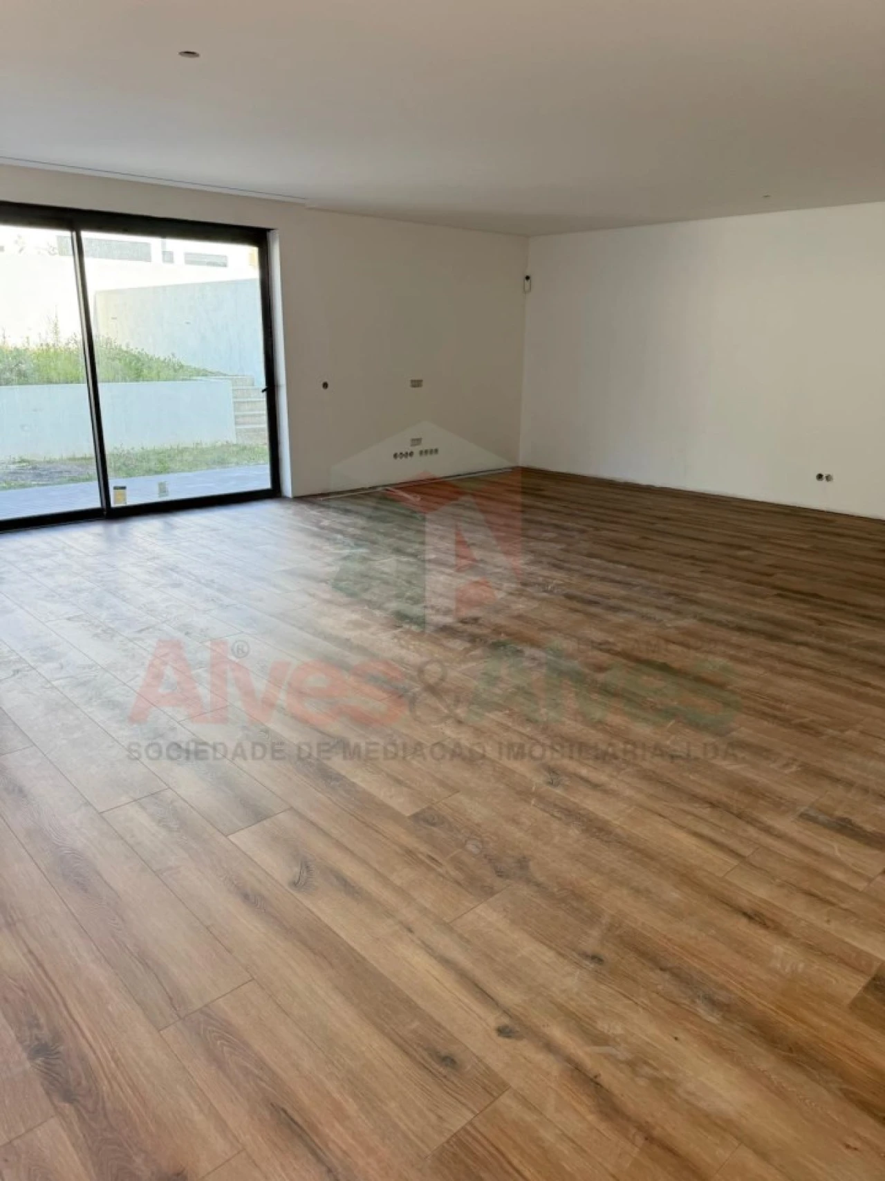 Moradia T3 para Venda em Moreira Foto 1