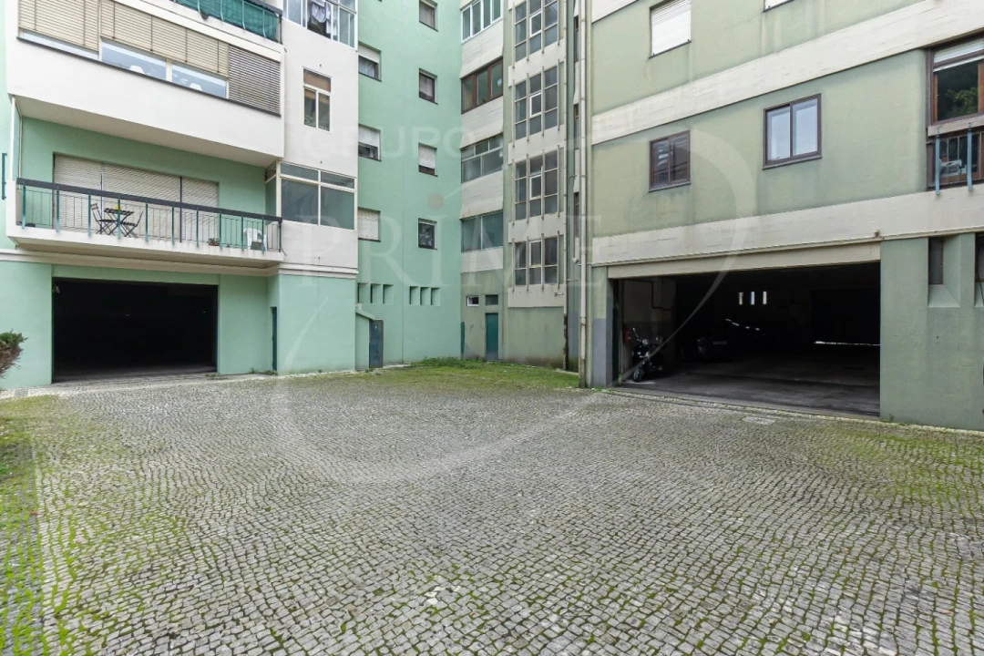 Garagem para Venda em Aldoar, Foz do Douro e Nevogilde Foto 7