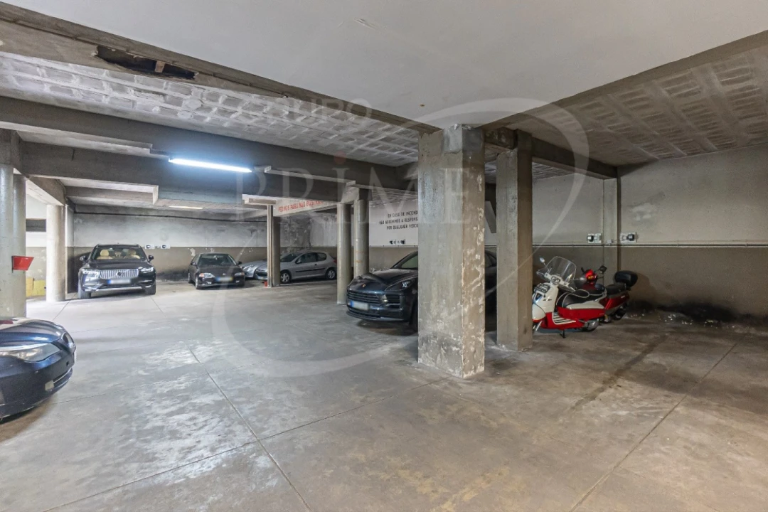 Garagem para Venda em Aldoar, Foz do Douro e Nevogilde Foto 14