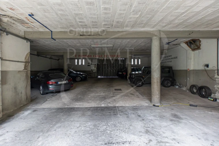 Garagem para Venda em Aldoar, Foz do Douro e Nevogilde Foto 3