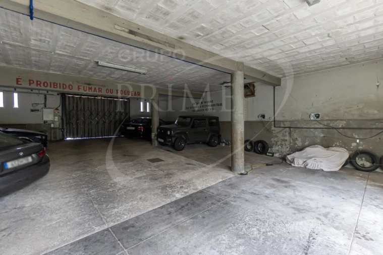 Garagem para Venda em Aldoar, Foz do Douro e Nevogilde Foto 4
