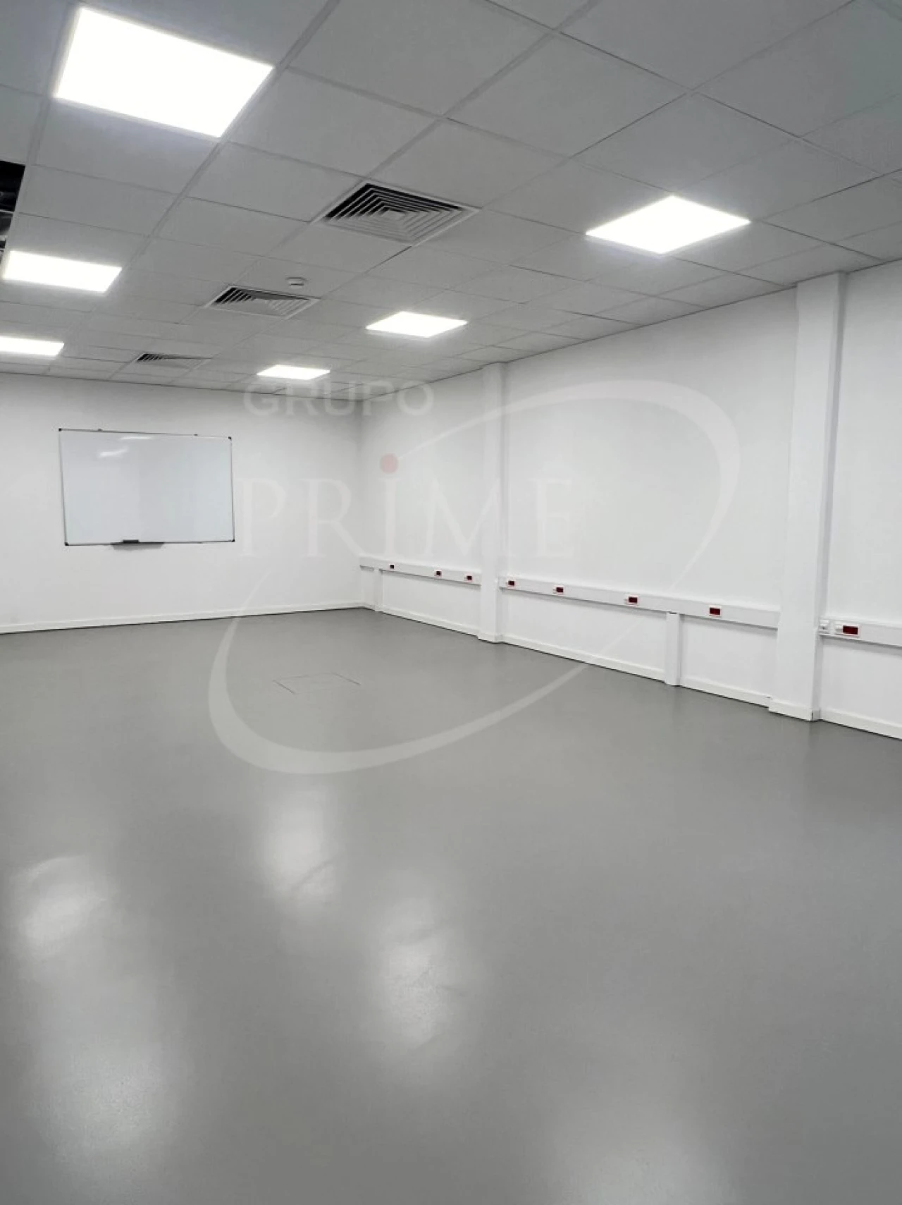 Armazém para Arrendamento em Paranhos Foto 12