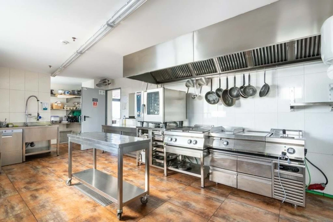 Prédio para Venda em Santa Cruz Foto 13