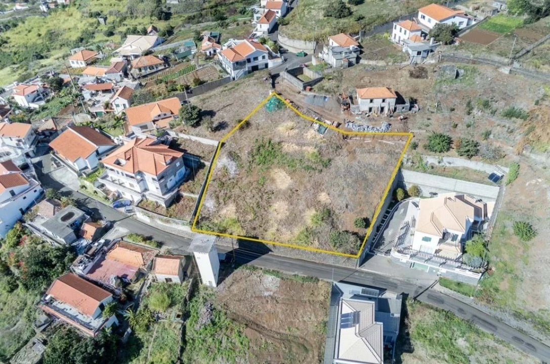 Terreno para Venda em Calheta Foto 5