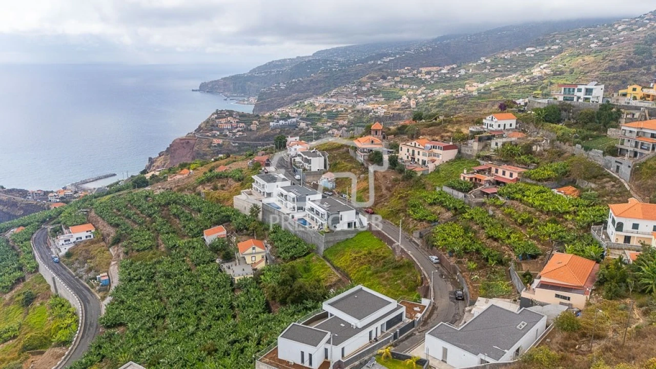 Moradia T3 para Venda em Ribeira Brava Foto 30