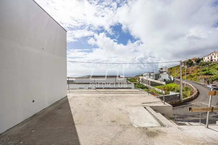 Moradia T3 para Venda em Ribeira Brava Foto 11