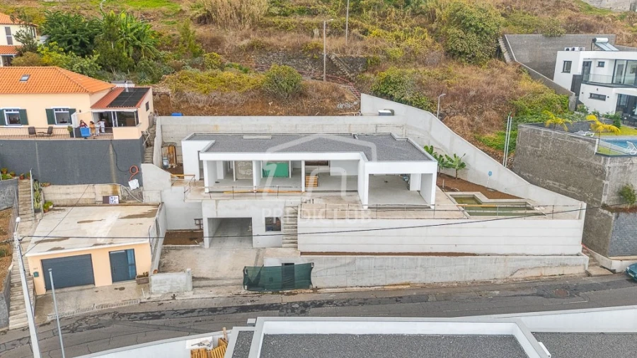 Moradia T3 para Venda em Ribeira Brava Foto 32