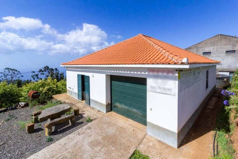 Terreno para Venda em Prazeres Foto 2