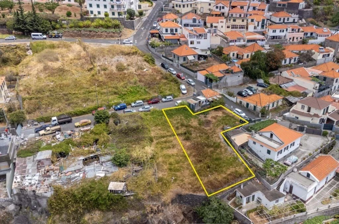 Terreno para Venda em Funchal (São Pedro) Foto 3