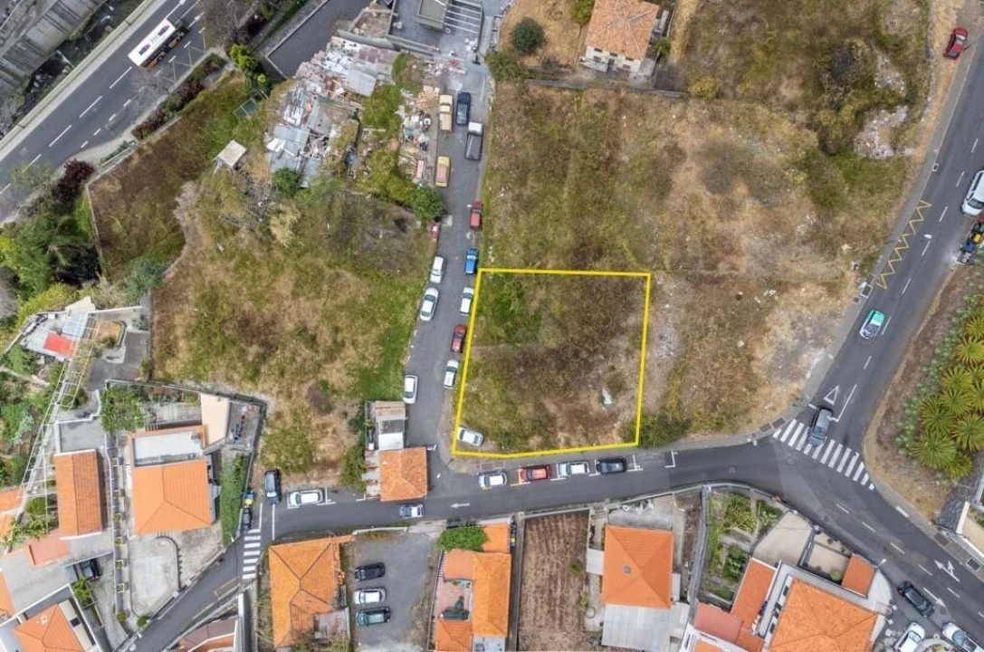 Terreno para Venda em Funchal (São Pedro) Foto 9