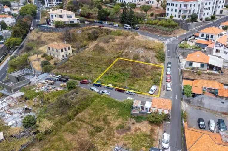 Terreno para Venda em Funchal (São Pedro) Foto 6