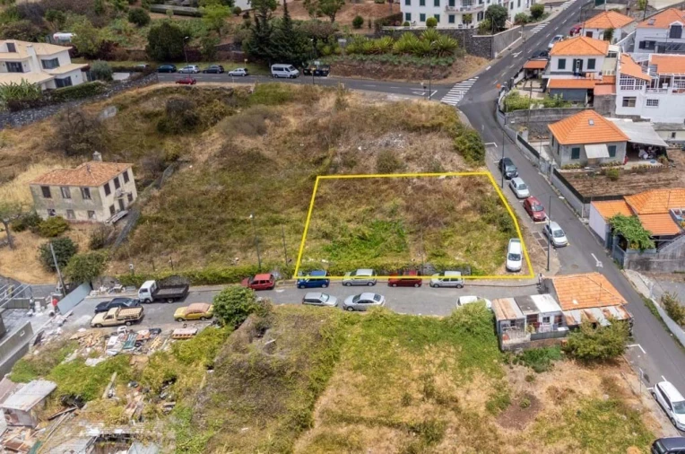 Terreno para Venda em Funchal (São Pedro) Foto 2