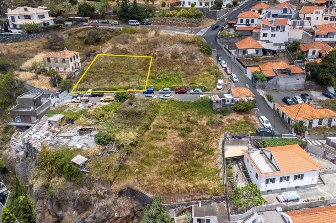 Terreno para Venda em Funchal (São Pedro) Foto 3