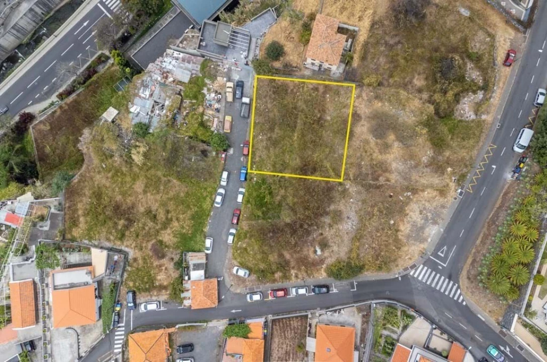 Terreno para Venda em Funchal (São Pedro) Foto 10