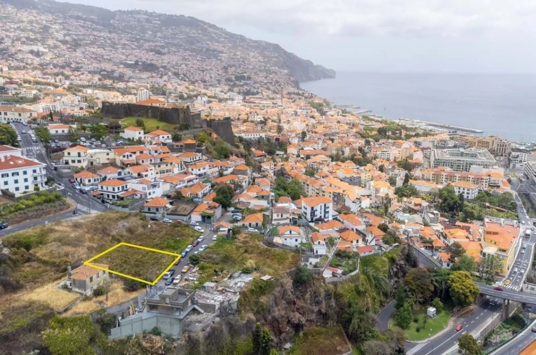 Terreno para Venda em Funchal (São Pedro) Foto 5