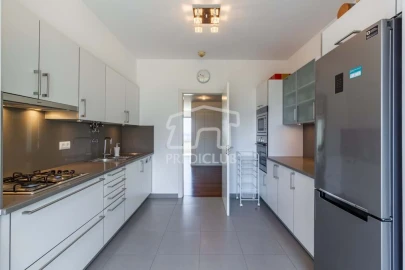 Apartamento T4 para Venda em São Martinho