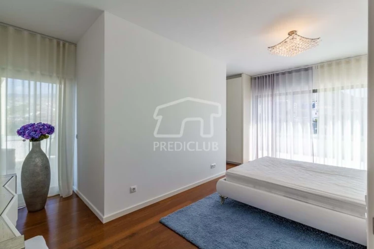 Apartamento T4 para Venda em São Martinho Foto 14