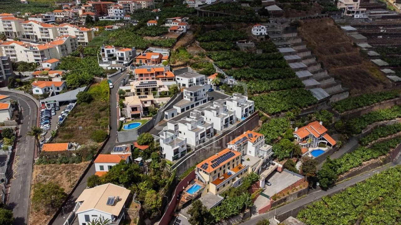 Moradia T3 para Venda em Camara de Lobos Foto 41