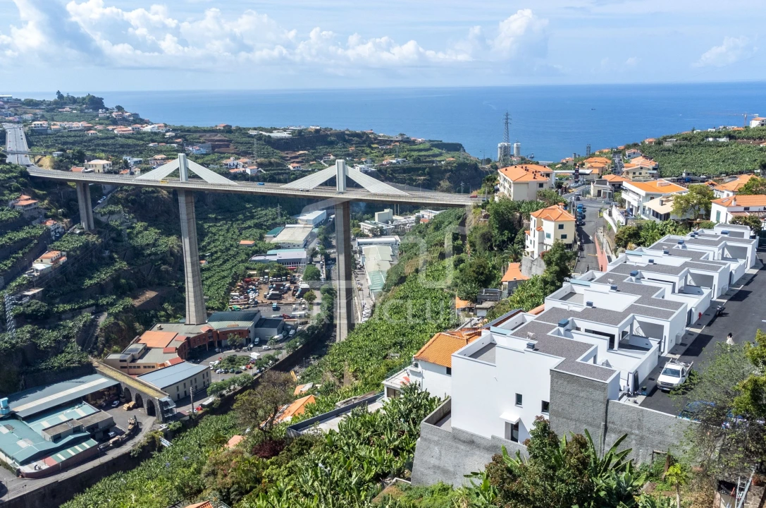 Moradia T3 para Venda em Camara de Lobos Foto 45