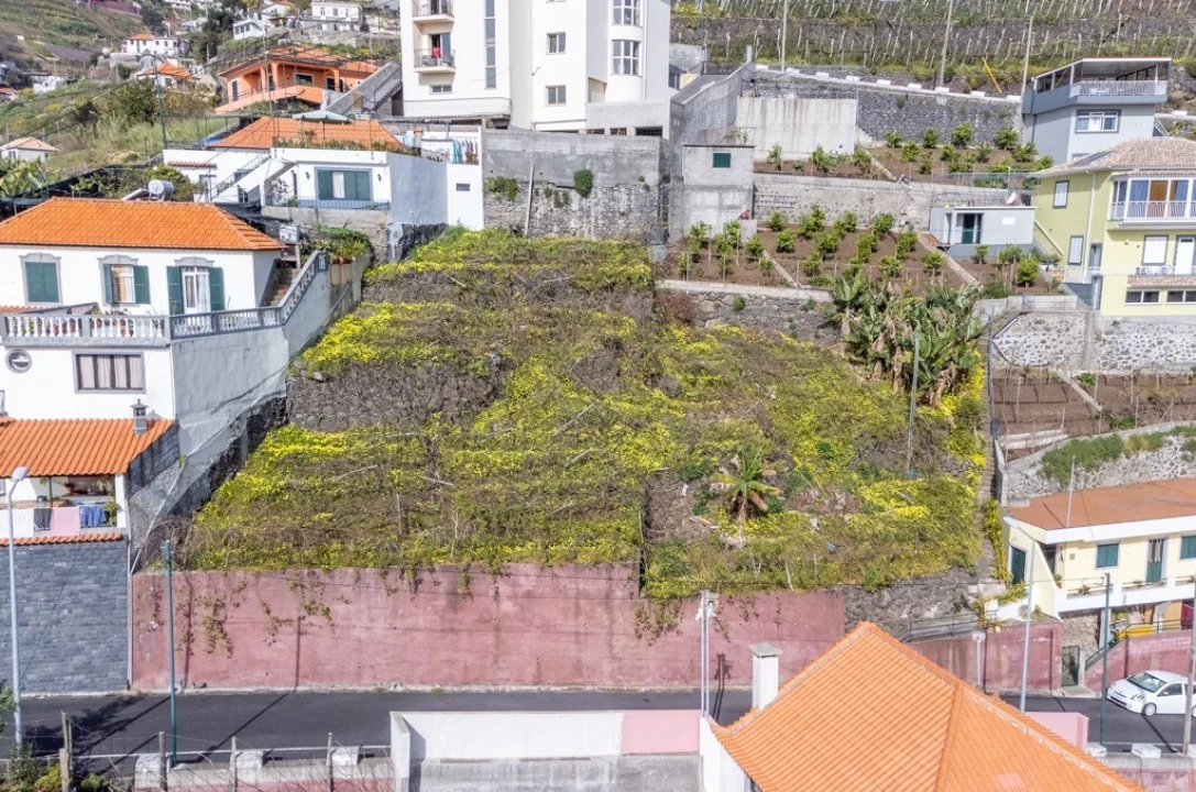 Terreno para Venda em Camara de Lobos Foto 4