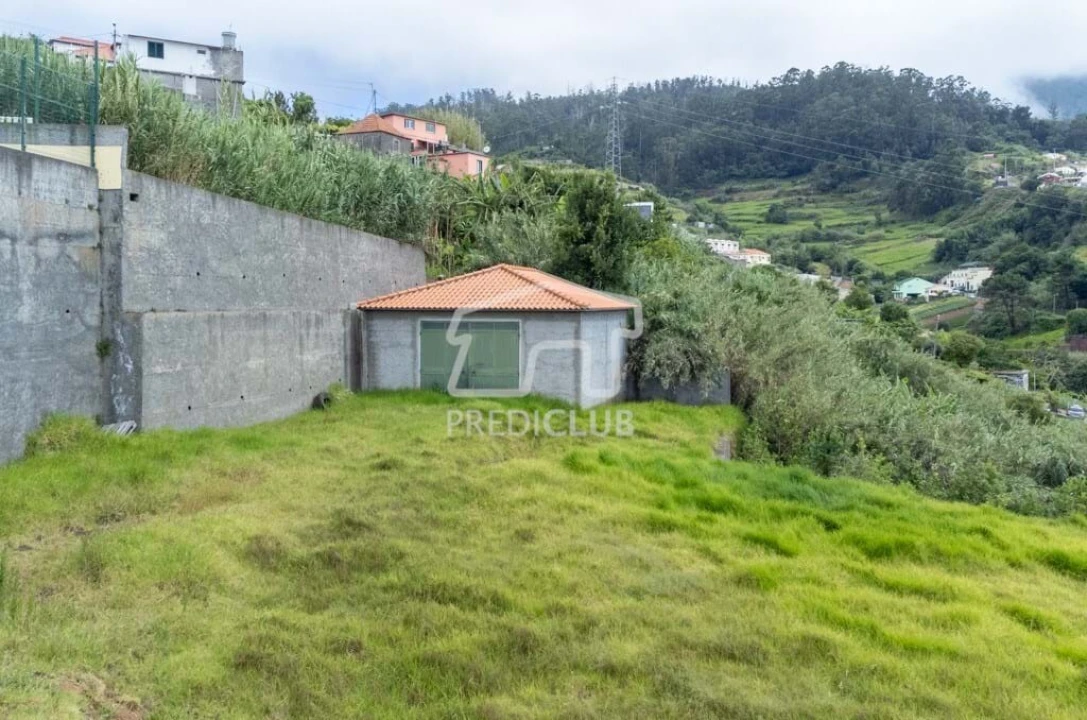 Terreno para Venda em Canhas Foto 10